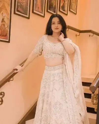 Escort Mudhol